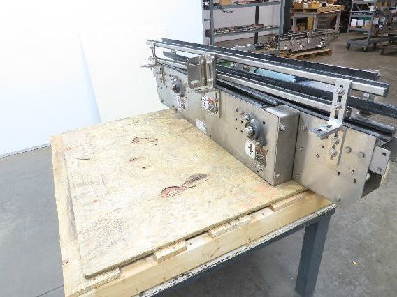 Arrowhead 3.25" Tabletop Stainless Bottle Conveyor 2-Belt Transfer 54" Drive 3PH