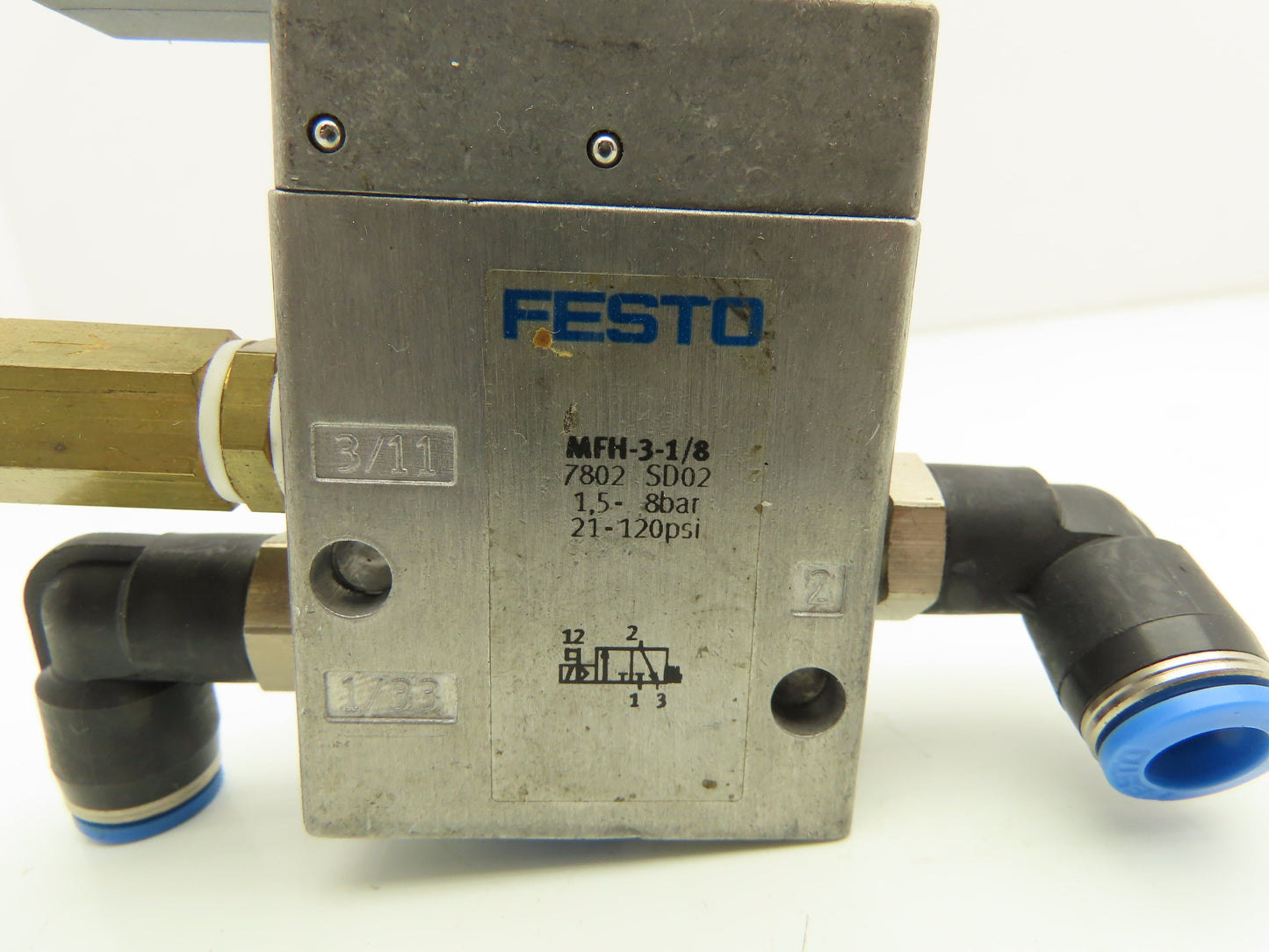 Festo MFH-3-1/8 Pneumatic 3/2 Solenoid Valve 1/8" NPT 24VDC