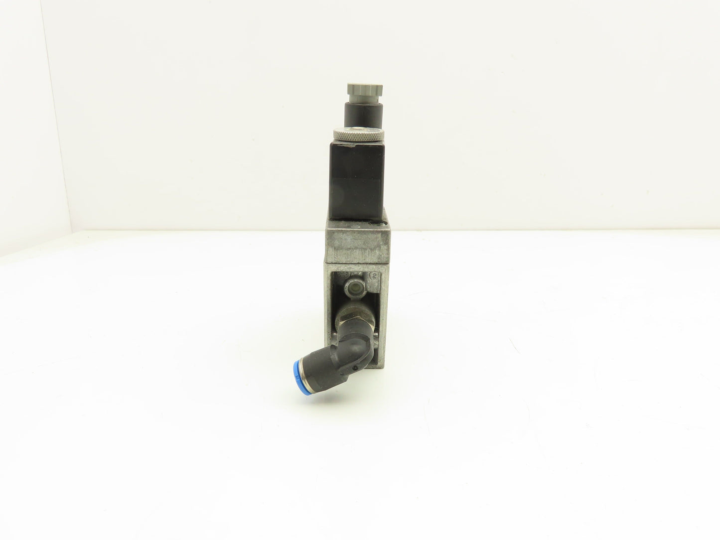 Festo MFH-3-1/8 Pneumatic 3/2 Solenoid Valve 1/8" NPT 24VDC