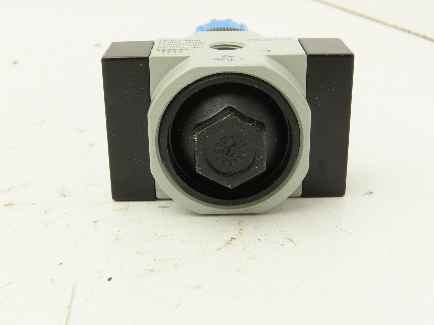 Festo LR-1/4-D-7-MINI Pressure Regulator Gauge 1600l/min 1/4" NPT