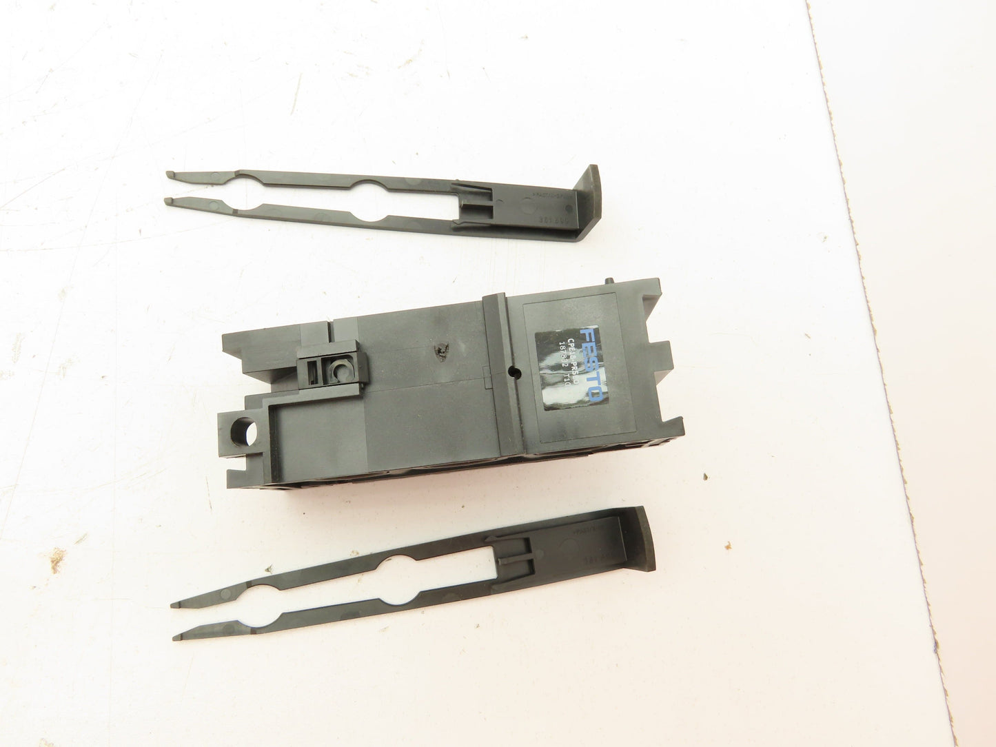 Festo CPE18-PRSEO-2 Pneumatic 2-Station Manifold Block G1/2" Ports