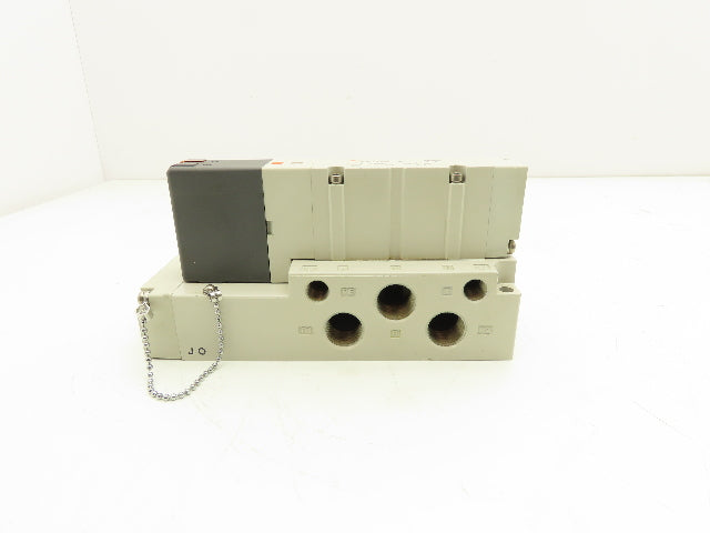 SMC VQC4100-5 5-Port Solenoid Valve Manifold 3/8" NPT