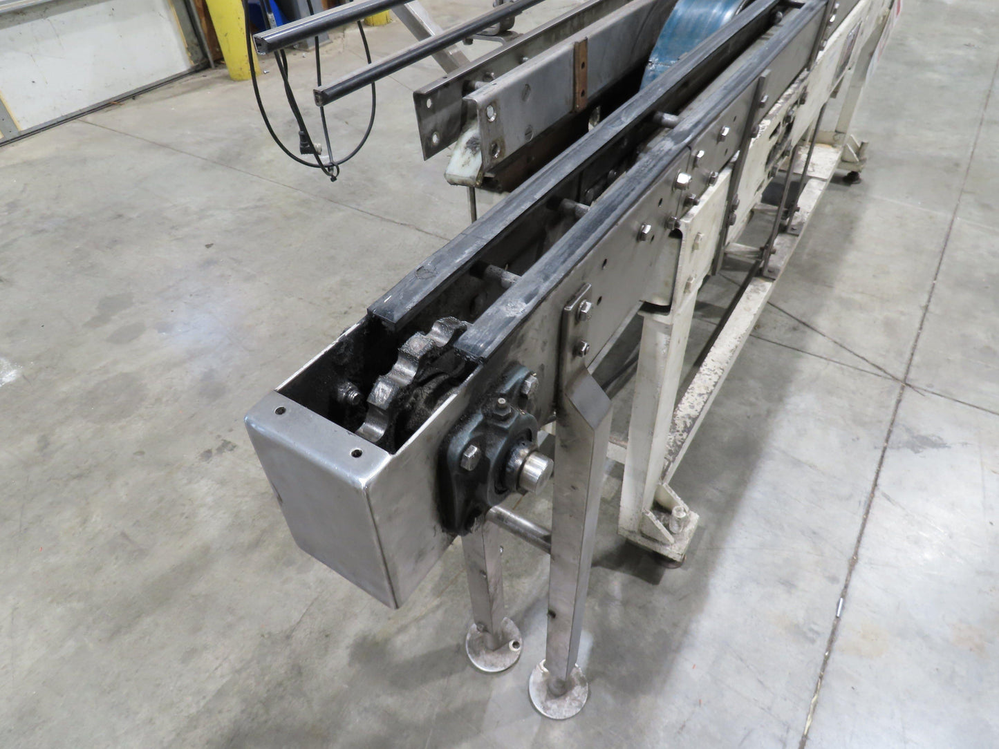 Eriez Magnetic Can Cleaner 3.25" Tabletop Stainless 3-Belt Bottle Conveyor 460V