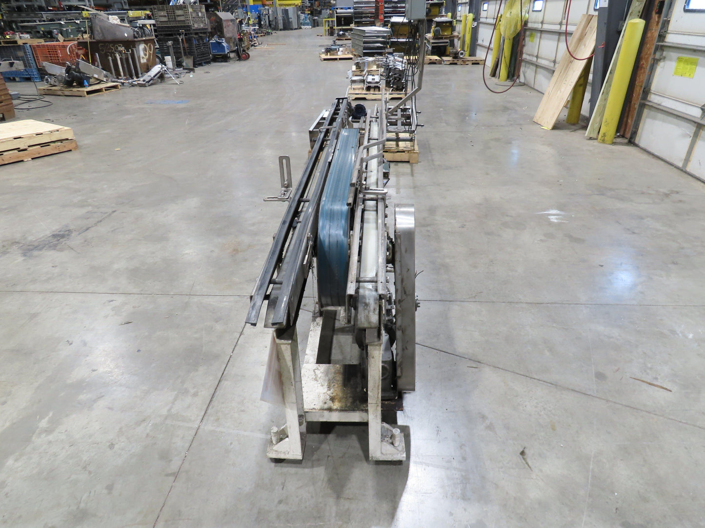 Eriez Magnetic Can Cleaner 3.25" Tabletop Stainless 3-Belt Bottle Conveyor 460V