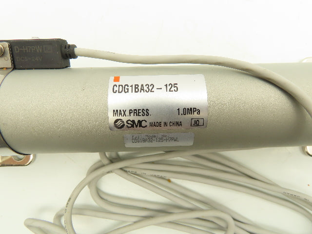 SMC CDG1BA32-125 Pneumatic Double Acting Round Cylinder 125mm Stroke 32mm Bore