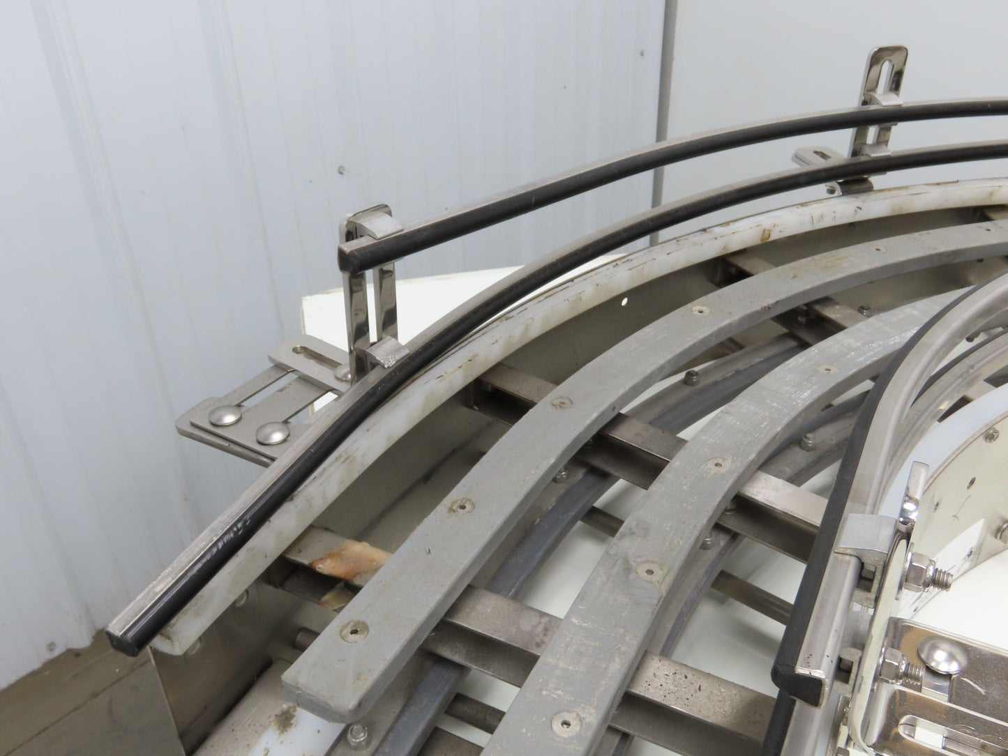 Arrowhead 12" Tabletop Belt Stainless Bottle Conveyor 90° Curve Section 51"