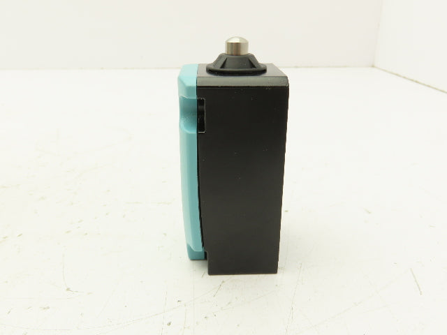 Siemens 3SE5112-0CB01 Limit Switch Stainless Plunger NO/NC Contacts IP66