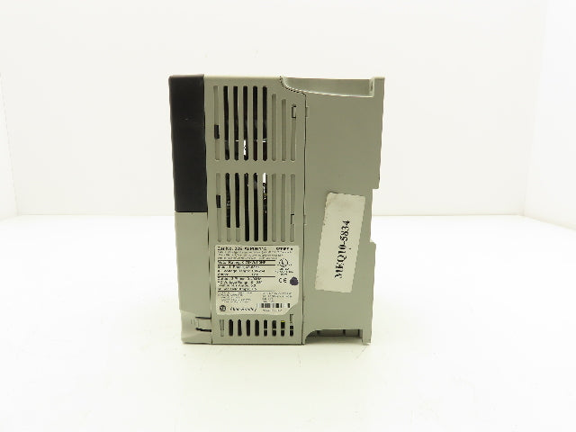 Allen Bradley 22B-A5P0N114 PowerFlex 40 AC Drive Variable VFD 1Hp 230V 1PH Input
