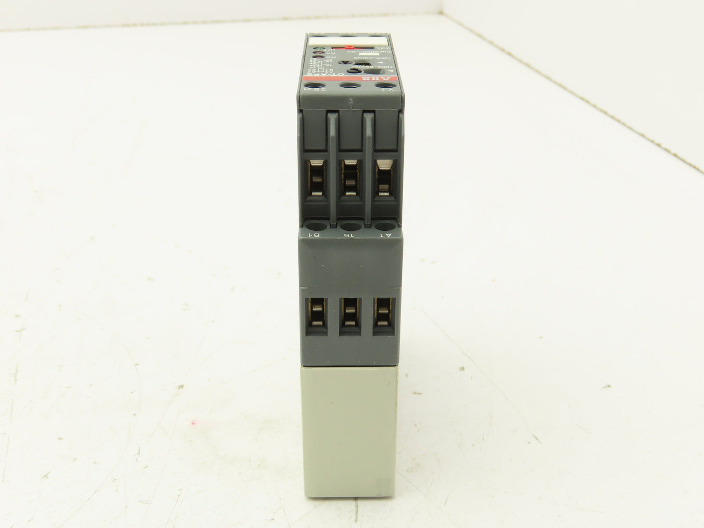 ABB 1SVR430183R0300 Timer Relay Module 110-240V