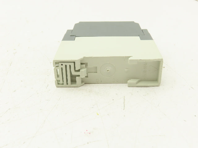 ABB 1SVR430183R0300 Timer Relay Module 110-240V