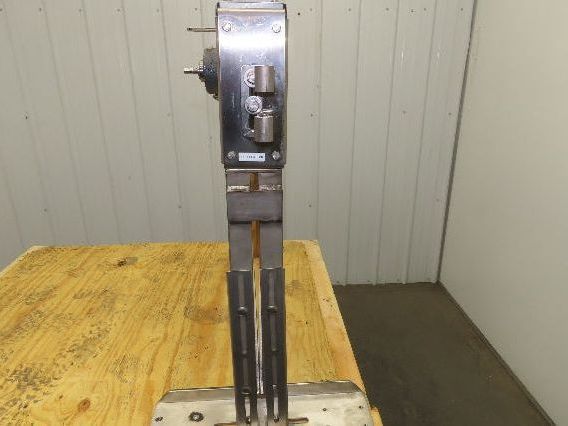 Arrowhead 3.25" Tabletop Stainless Bottle Conveyor Idler Section 36"L  -No Drive