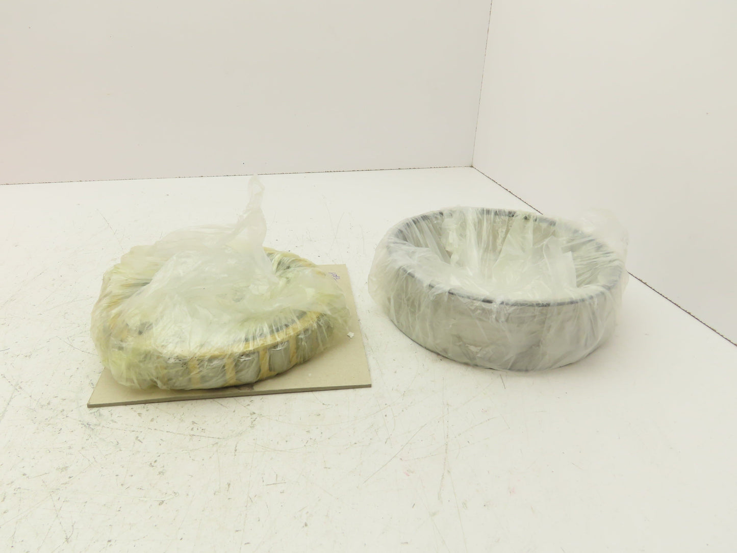 FAG F-803408.ZL Cylindrical Roller Bearing 130 mm Bore 200 mm OD