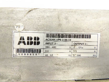 ABB ACS201-1P6-3-00-10 ACS 200 AC VFD Drive 1HP 480V 3PH Broken Cover