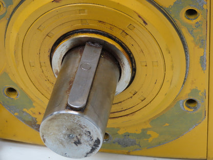 Nord SK 4282 AZ IEC 112 Screw Conveyor Gear Drive 22.3:1 Reducer Dual Shaft