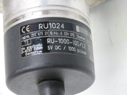 Indramat MAC09C-0-KD-3-C/110-B-1/S005 Servo Motor with Encoder RU-1000-105/L2