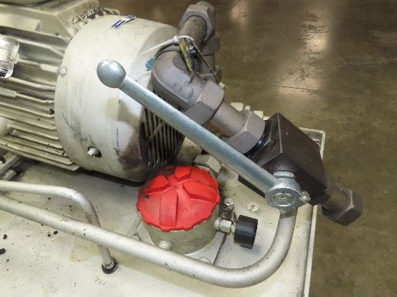 Herion Hydraulic Power Unit 10Hp 120 Gal 4500 PSI Denison Pump PV6-2R1C-C02