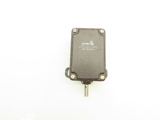 Schmersal MSP 452-11/11Y Rotating Spindle Limit Switch 250V 6A 3/8" Shaft