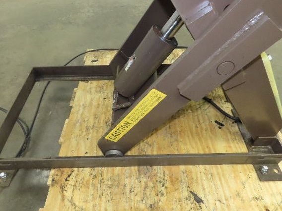 Autoquip 36S40 Hydraulic Scissor Lift Table 4000lb 36" Travel 34x58" Top 3Ph