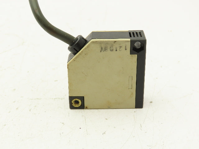 Omron E3JK-5DM2-US Photoelectric Sensor Switch