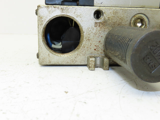 SMC VFR3300 Pneumatic Solenoid Valve Assembly Manifold 2 Double 24VDC