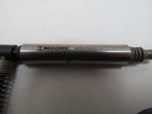 Moore 13820-1 Linear Transducer Probe Sensor
