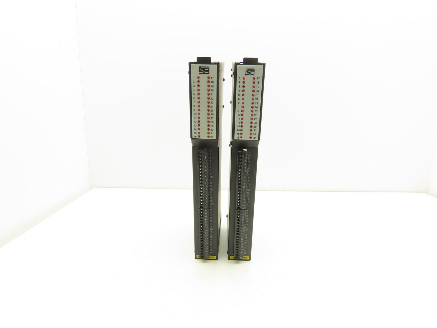 Spectrum RDI-332 PLC 32 Channel Input Module Lot of 2