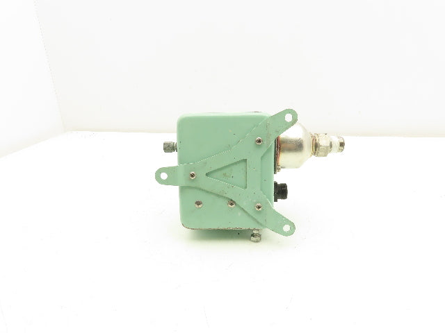 SMC ISG211-N030 Mechanical Pressure Switch .02-0.3 Mpa