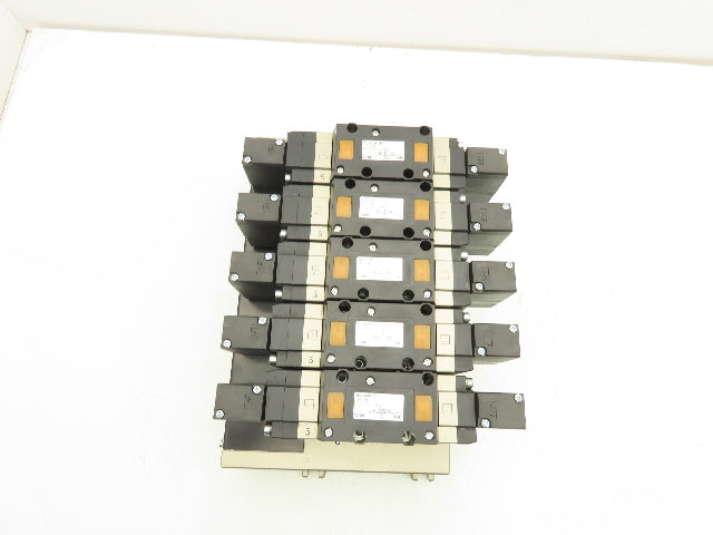 SMC VFS4500-5FZ Pneumatic 5-Station Manifold 5/3 Solenoid Valves 24VDC 1/2" NPT