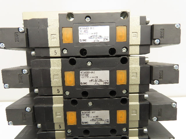 SMC VFS4500-5FZ Pneumatic 5-Station Manifold 5/3 Solenoid Valves 24VDC 1/2" NPT