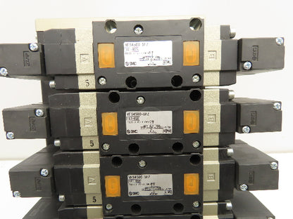 SMC VFS4500-5FZ Pneumatic 5-Station Manifold 5/3 Solenoid Valves 24VDC 1/2" NPT