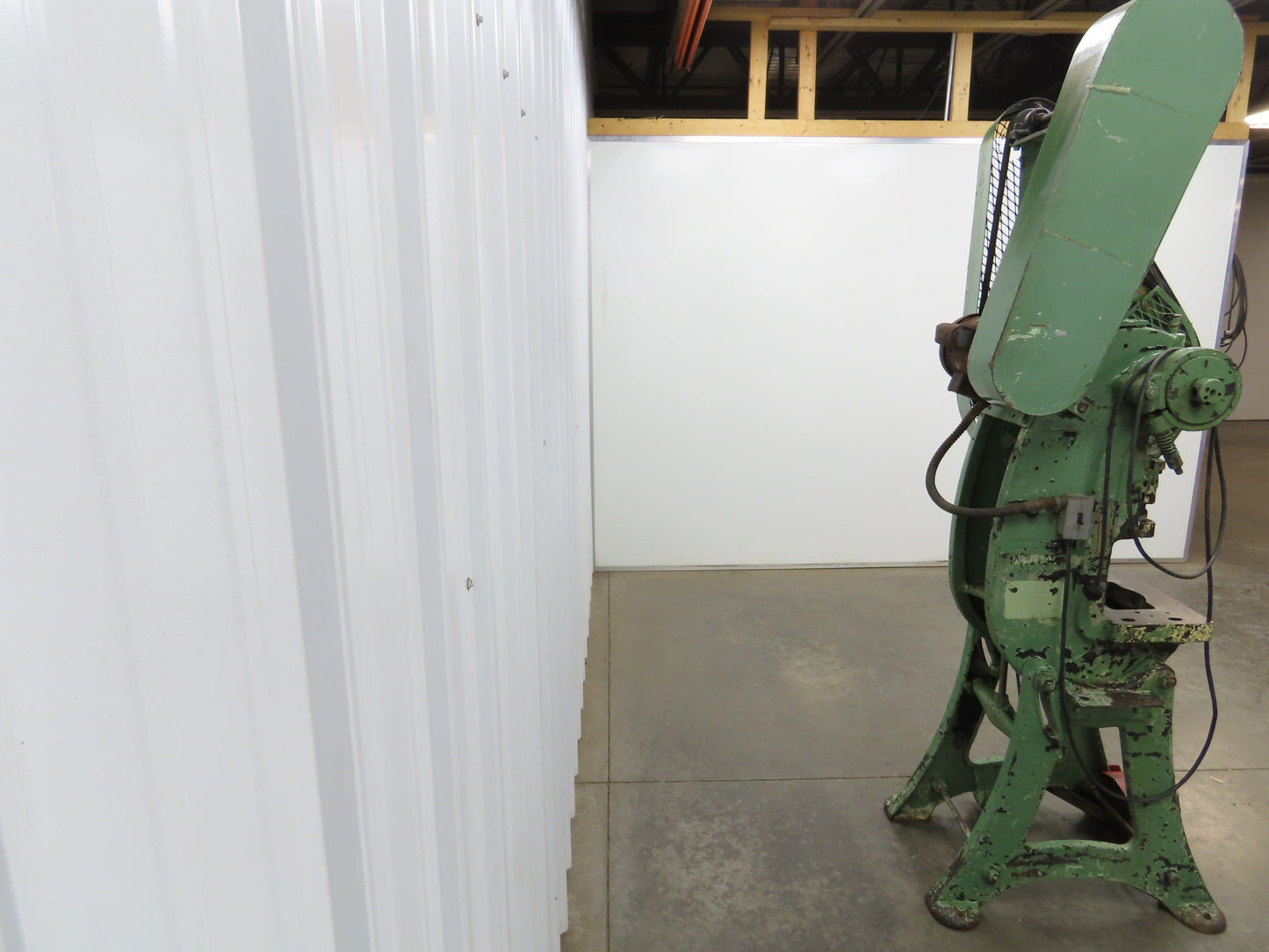 Niagara No 3 Mechanical OBI Punch Press 18 Ton1-1/2" Stroke 4-1/2" Throat 3Ph