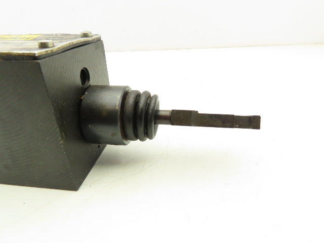 Parker D3T1H21X4544 Directional Control Valve 2-Position Spring Return 5000 PSI