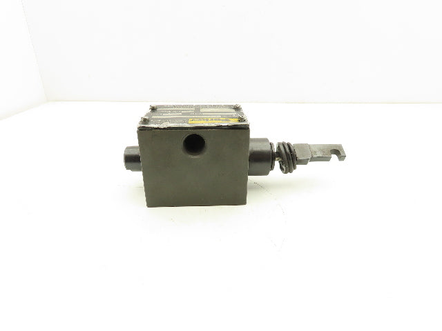 Parker D3T1H21X4544 Directional Control Valve 2-Position Spring Return 3000 PSI