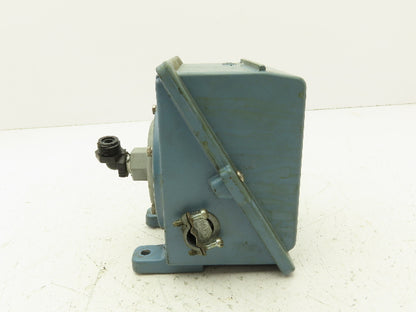 United Electric J403-451 Pressure Switch 80" WC 225PSI Max 3 Pole Relay