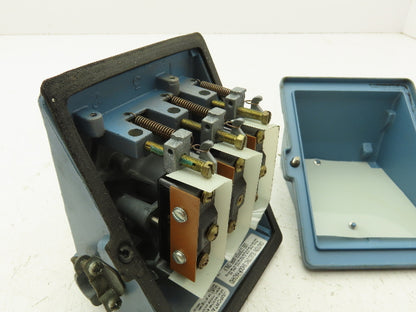 United Electric J403-451 Pressure Switch 80" WC 225PSI Max 3 Pole Relay