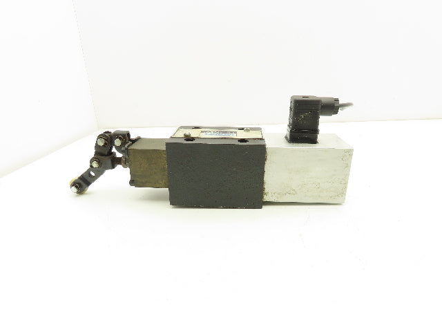 Vickers SDG20S4 012F 50 S553 Directional Control Solenoid Valve Spring Lever