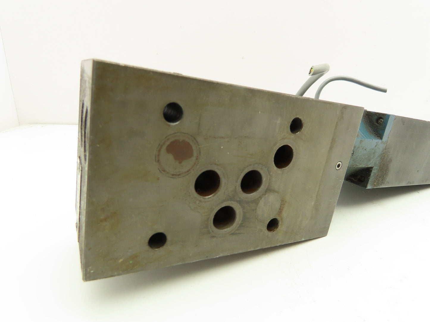 Bosch 1 817 414 296 Proportional Directional Valve Subplate 0831006004