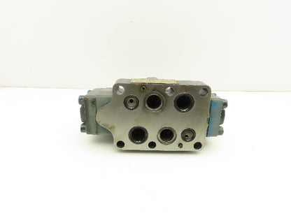 Vickers DG5S8 6C M WB 20 Directional Solenoid Valve 120V DG4V-3-6C-M-W-G-40