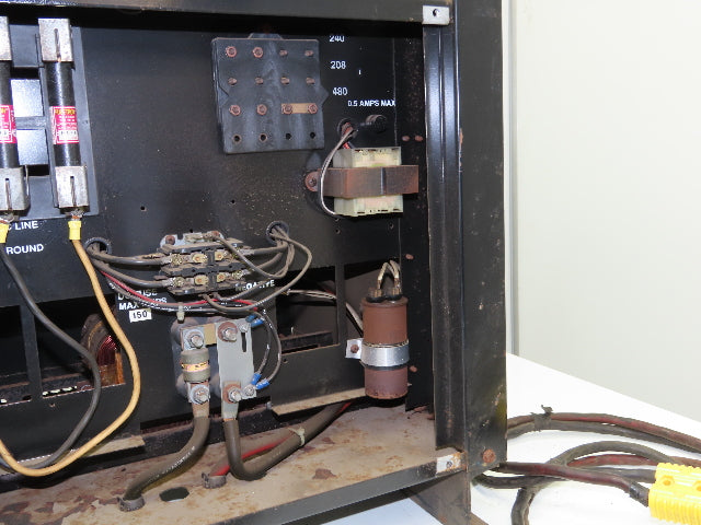 Hawker 6M450B Lifeguard Ferroresonant Charger 12V 381-450ah 208/240/480V 1Ph