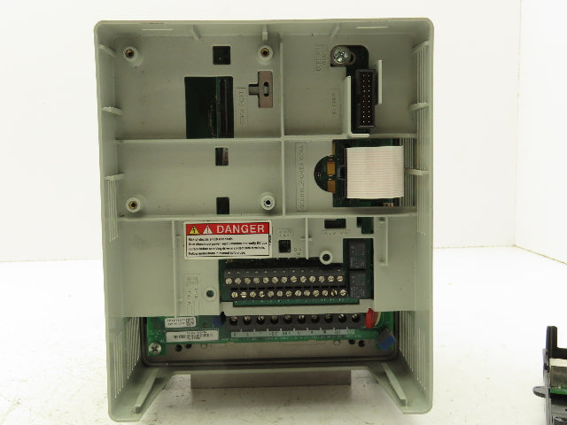Allen Bradley 20AD5P0A0AYNNNNN PowerFlex 70 Variable AC Drive VFD 3Hp 480V 3PH