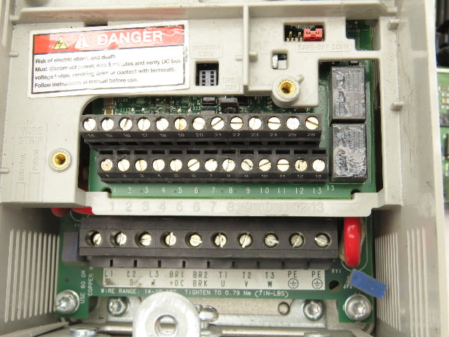 Allen Bradley 20AD3P4A0AYNNNC0 PowerFlex 70 Variable AC Drive VFD 2Hp 480V 3Ph