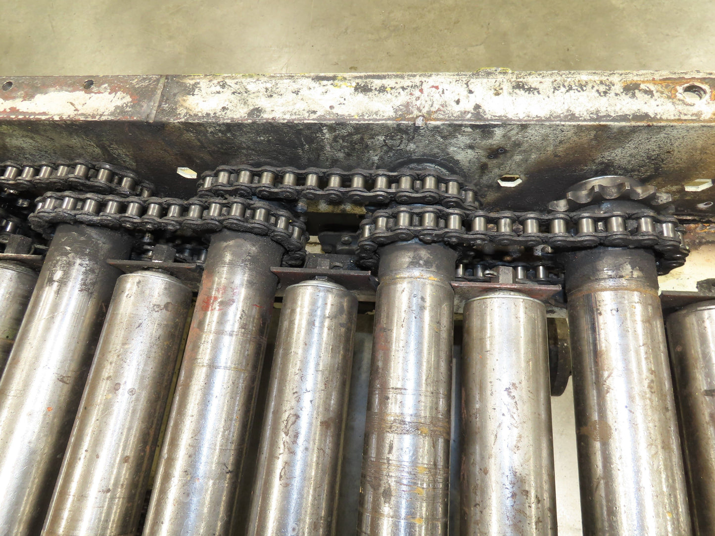 54" Pallet Conveyor 2.5" Roller 60"L 1Hp 460V Chain Drive 60 FPM