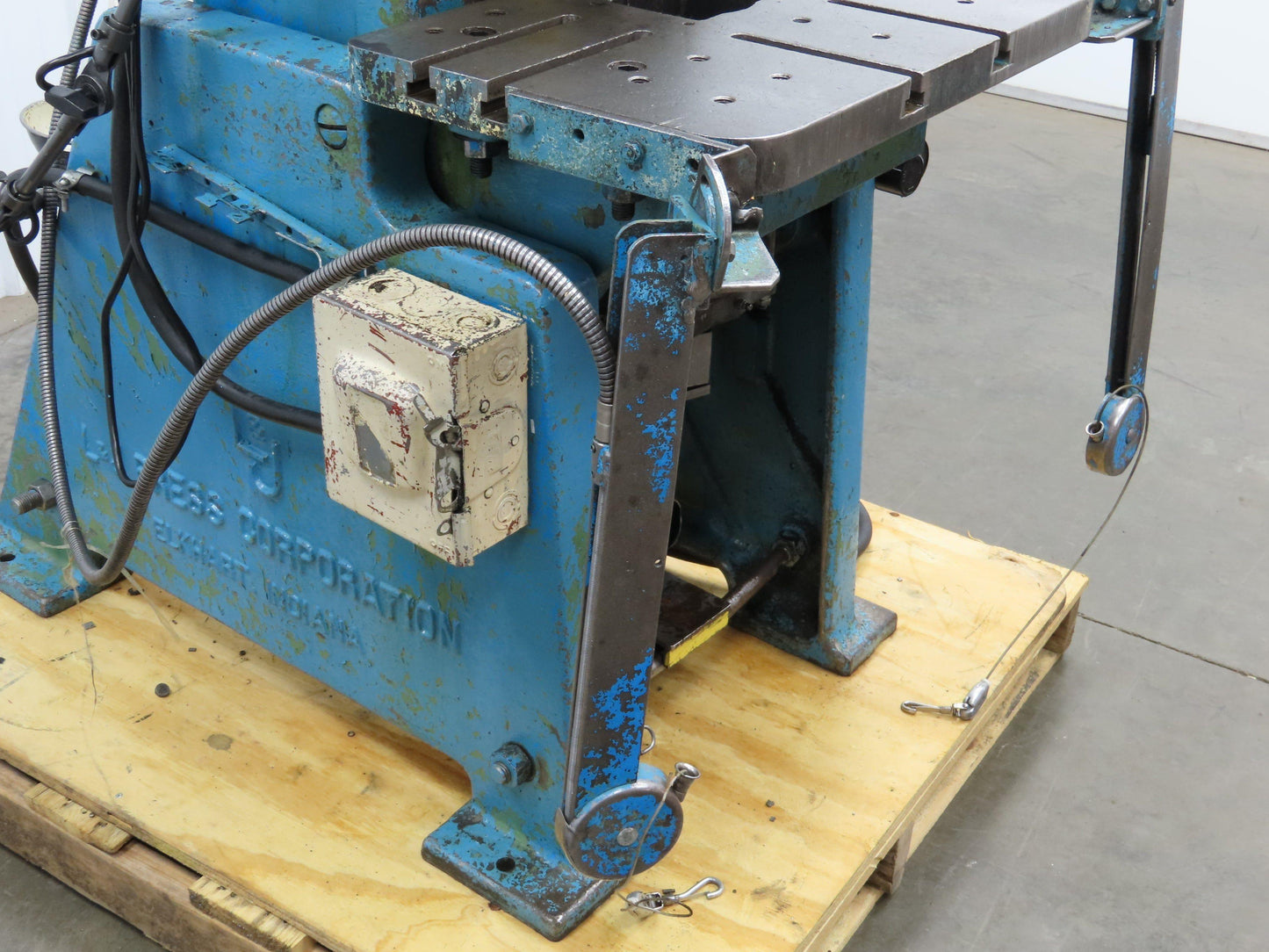 L&J No 18 Mechanical OBI Punch Press 18 Ton 2" Stroke 6" Throat 1.5Hp 3Ph