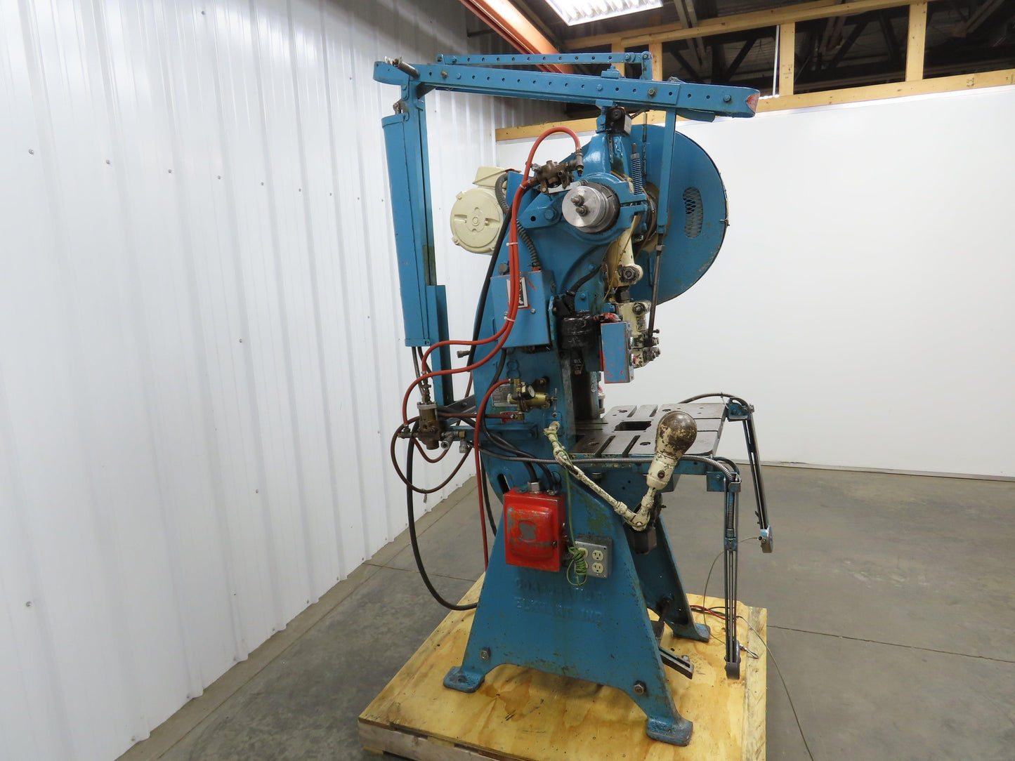 L&J No 18 Mechanical OBI Punch Press 18 Ton 2" Stroke 6" Throat 1.5Hp 3Ph