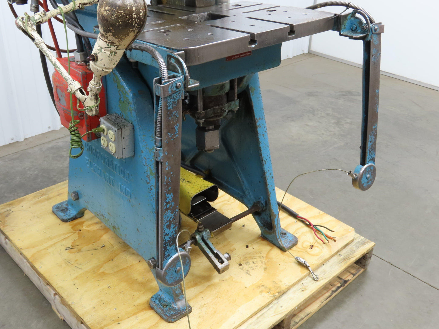 L&J No 18 Mechanical OBI Punch Press 18 Ton 2" Stroke 6" Throat 1.5Hp 3Ph