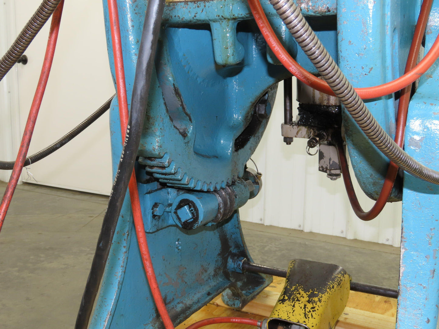 L&J No 3 Mechanical OBI Punch Press 22 Ton 2-1/2" Stroke 7" Throat 2Hp 3Ph