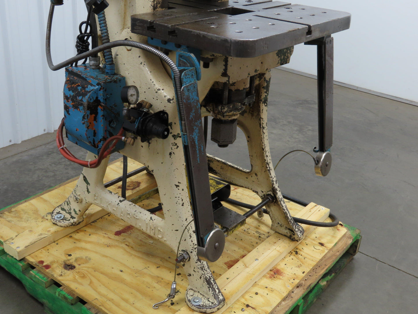 L&J No 2 Mechanical OBI Punch Press 18 Ton 1-7/8" Stroke 6" Throat 1.5Hp 3Ph