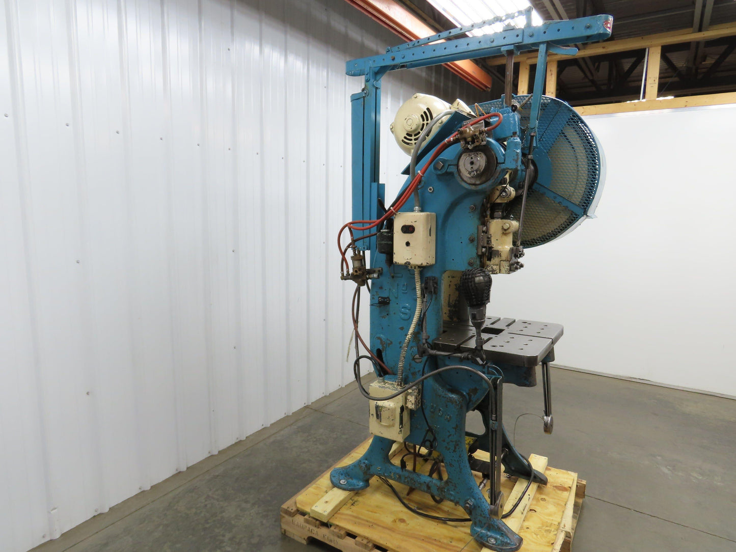 L&J No 3 Mechanical OBI Punch Press 22 Ton 4" Stroke 7" Throat 3Hp 3Ph 220/440V