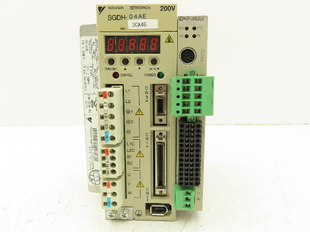 Yaskawa SGDH-04AE Servo Drive Servopack 200-230VAC  5.5A O.54HP 3PH Ser.D2
