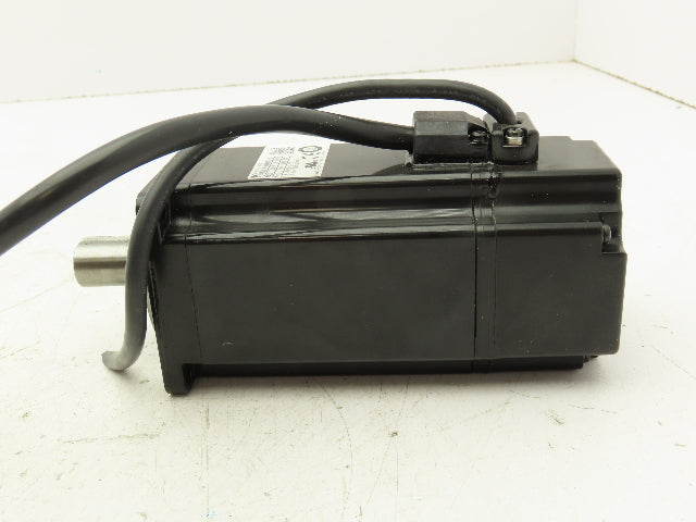 Yaskawa SGMAH-04AAA61D-0Y AC Servo Motor 200V 2.8A 400W 3000RPM